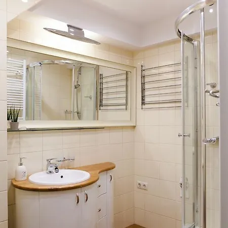 דירה Cosy 3 2 Bathroom Old Town *