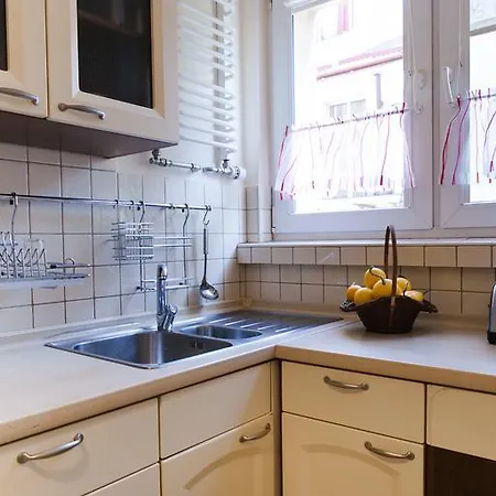 Апартаменты Cosy 3 2 Bathroom Old Town Краков