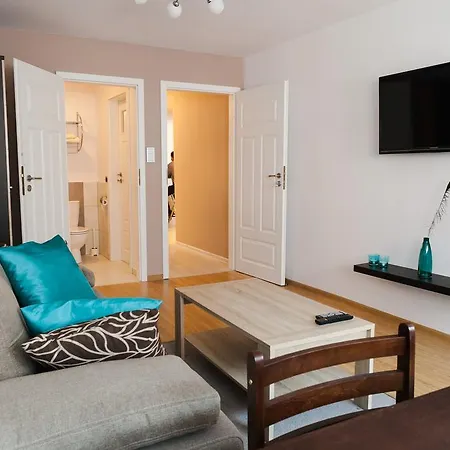 Апартаменты Cosy 3 2 Bathroom Old Town